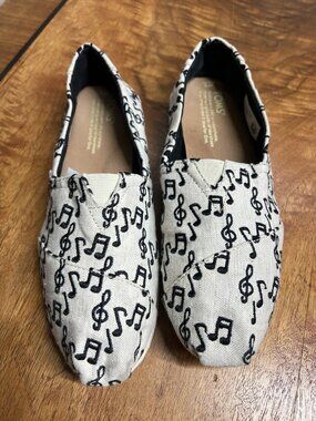 Tom’s Women’s 8 Venice Collection Off White Music Notes Canvas Shoes Sneakers